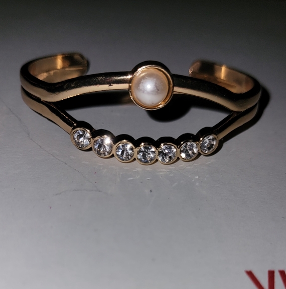 Pearl Faux Rhinestone Accented Gold Tone Bracelet - Picture 1 of 4